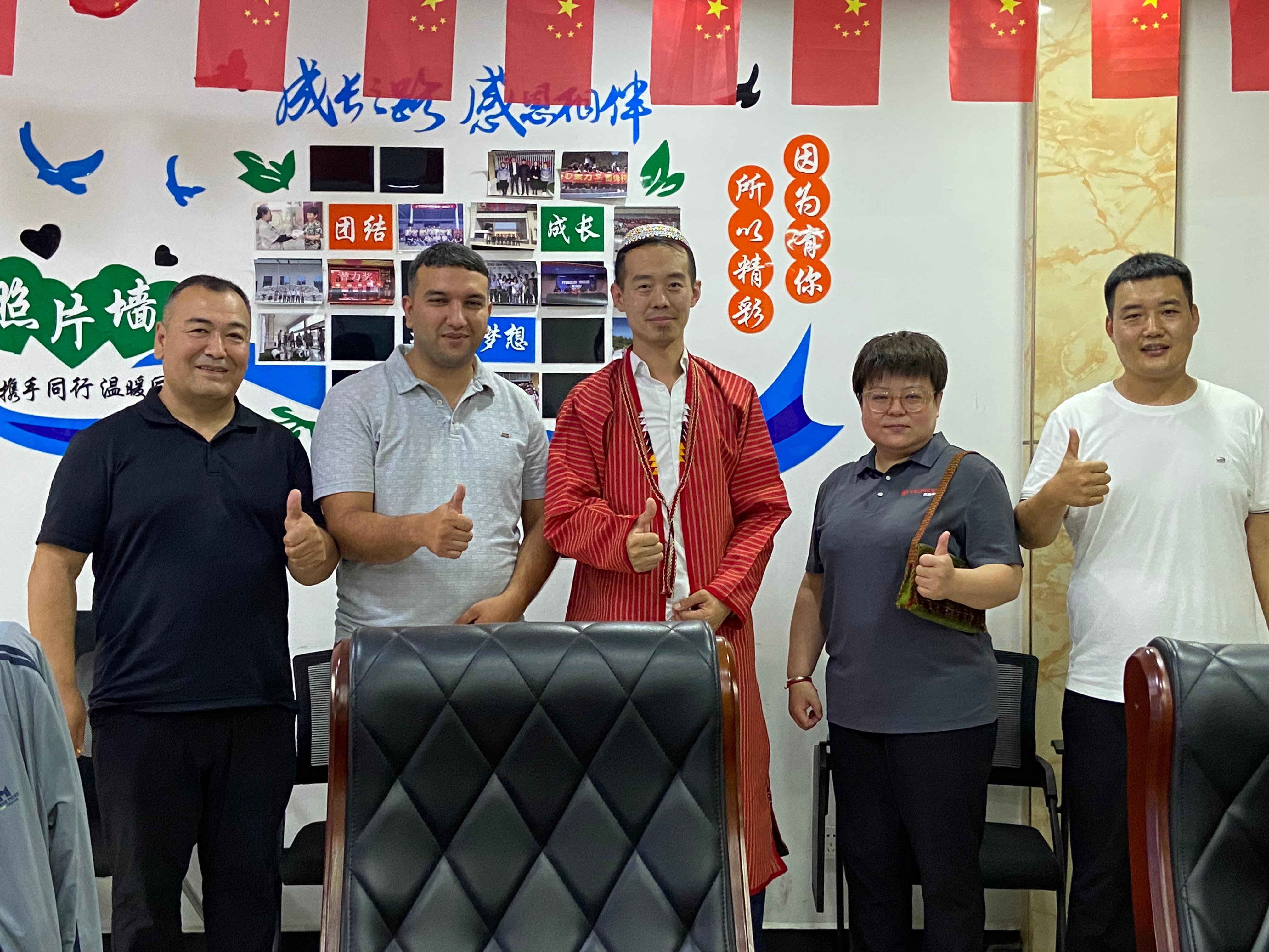 跃鑫工厂迎海外客户共探合作发展